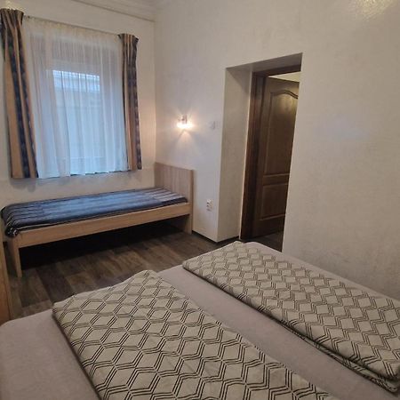 Bem Downtown Apartment Debrecen Zimmer foto